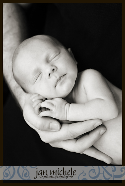 05 newborn twin photo fairfax va