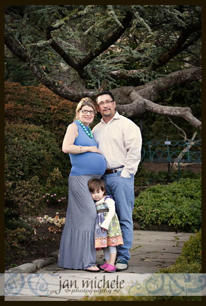 022 Washington DC Maternity Family Picture