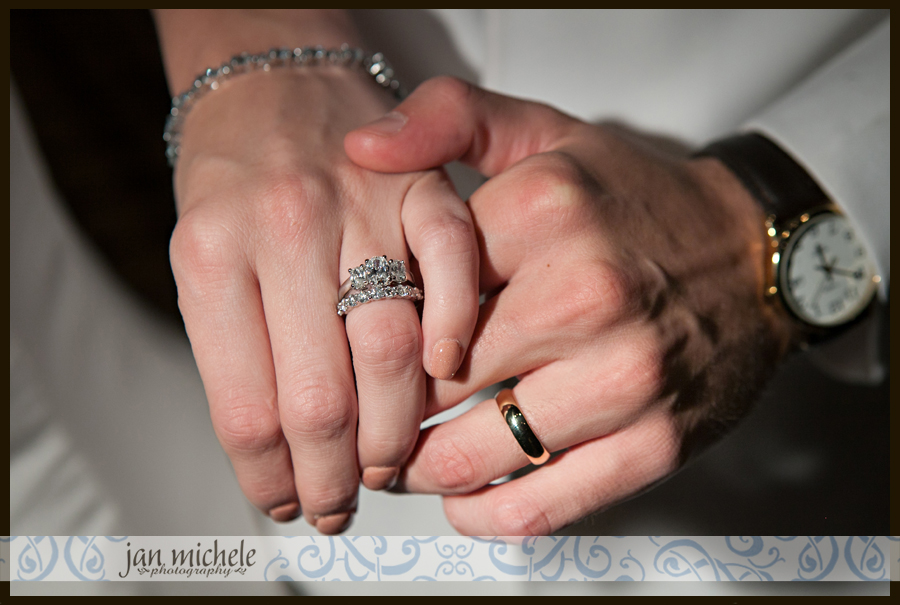 4045 Winter Army Navy Country Club Wedding Picture