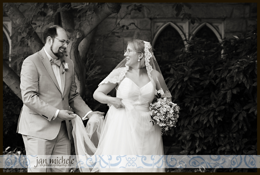 3093 Lincoln's Cottage Wedding Picture